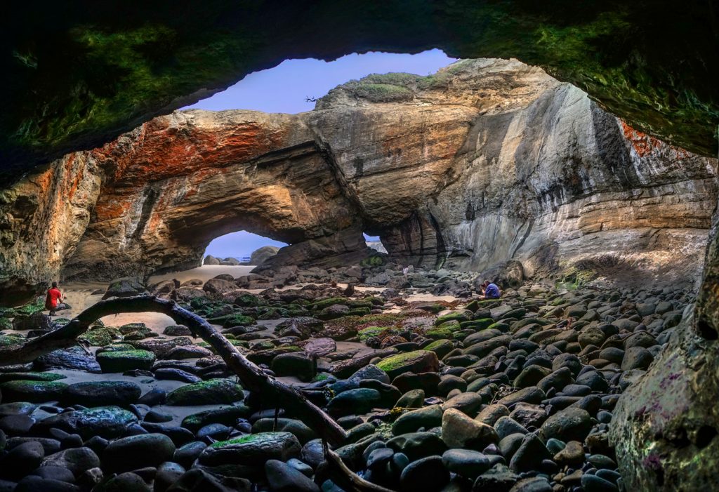 Inside Devils Punchbowl - Neal Thompson